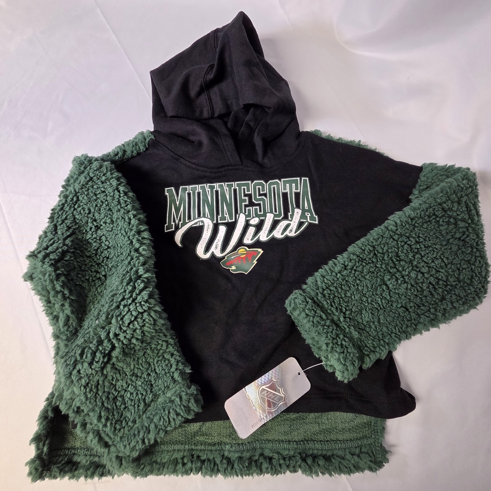 Girls Green‎ and Black Hoodie Minnesota Wild Small 6/6X